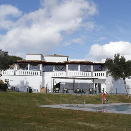 Hostal Restaurante Benalup Golf Eksteriør billede